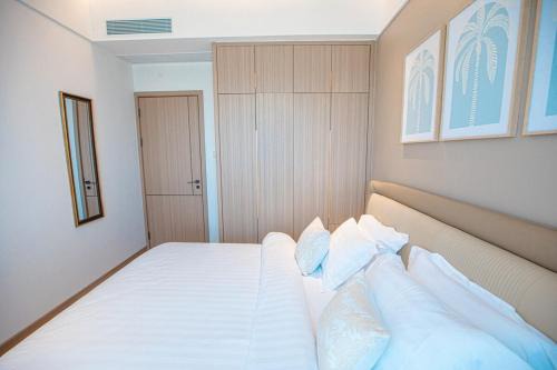 Oyster Bay Apartment | Home in the Heart of Peninsula