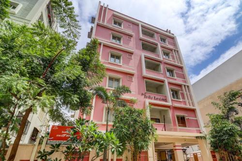 Kukatpalli Apartment | Homely 3BHK apartment in the heart of the city