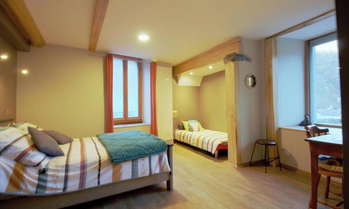 Cauterets House | Homerez - Forest Family House in Cauterets with Mountain View