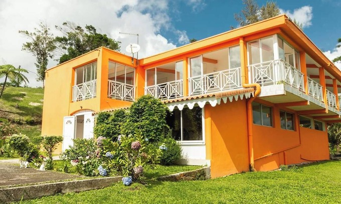 Saint-Joseph House | Homerez - House in Saint-Joseph