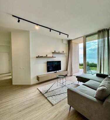 Jala House | Horizon 360, Green Coast, Palase