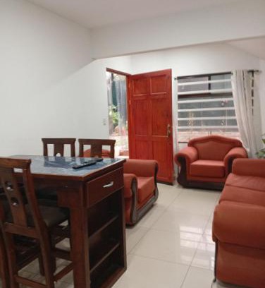 Santa Ana House | Hospedaje Adrianita