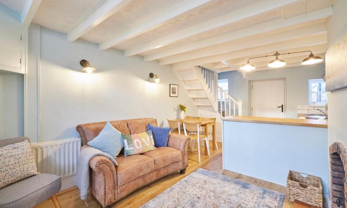 Hinderwell House | Host & Stay - Honey Cottage