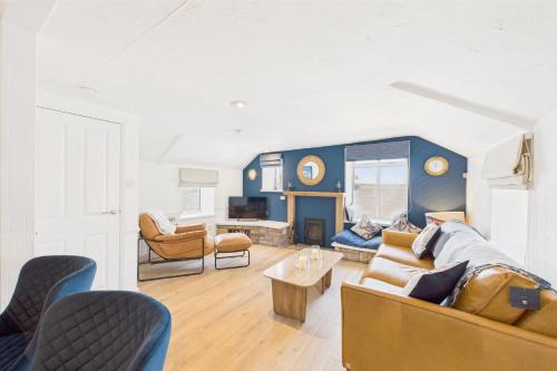 Seahouses House | Host & Stay - St Cuthbert's Cottage
