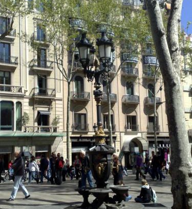 Gothic Quarter House | Hostal Capitol Ramblas