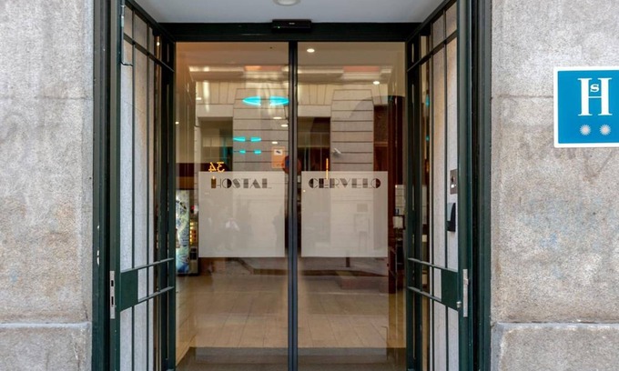 Literary Quarter Hostel | Hostal Cervelo