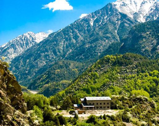 Benasque House | Hostal Parque Natural