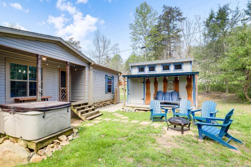 Sevierville House | Hot Tub and Fire Pit Getaway in Sevierville!
