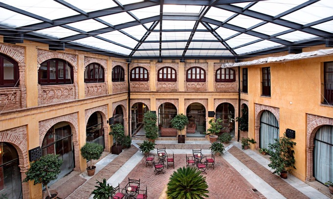 Carmona Hotel | Hotel Alcázar de La Reina
