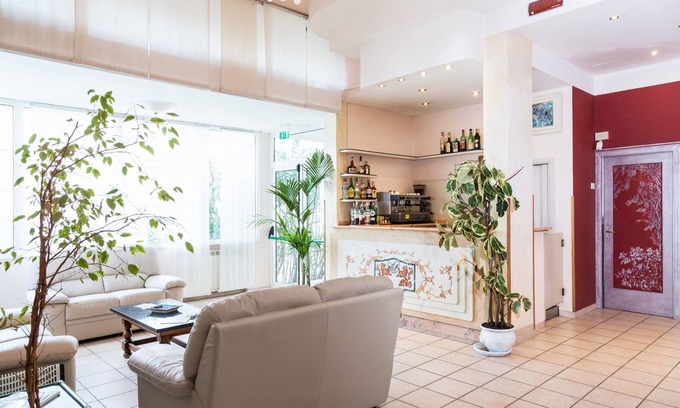 Marina di Pietrasanta Hotel | Hotel Ambasciatori