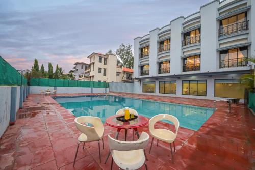 Lonavala Hotel | Hotel Aristro Lonavala