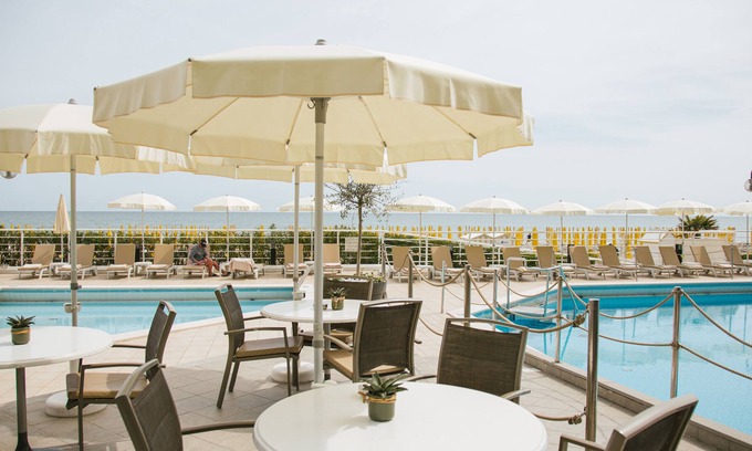 Faro Hotel | Hotel Bristol