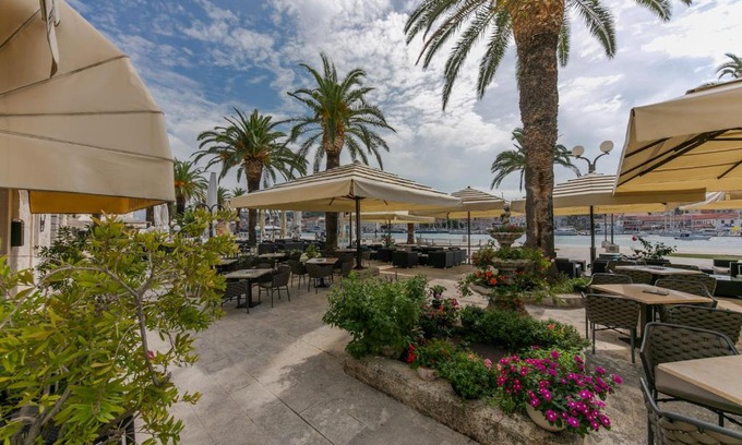 Trogir Hotel | Hotel Concordia