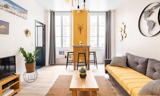 Bordeaux City Centre Apartment | HOTEL DE VILLE BORDEAUX GRAND T2 STANDING