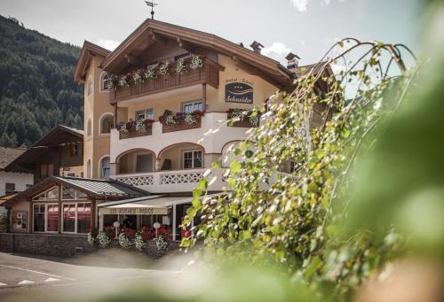 Lutago Hotel | Hotel Garni Schneider