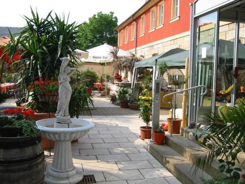 Frickenfelden Hotel | Hotel-Gasthof Krone
