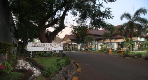 Singaraja Hotel | Hotel Grand Trisula Indramayu