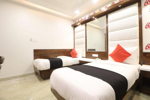 Karol Bagh Hotel | Hotel Kabir Palace Karol Bagh