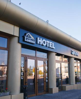 Volodymyr-Volynsʼkyy Hotel | Hotel LUDMIR
