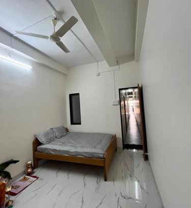 Parli Vaijnath Hotel | Hotel Madhav bhakta nivas