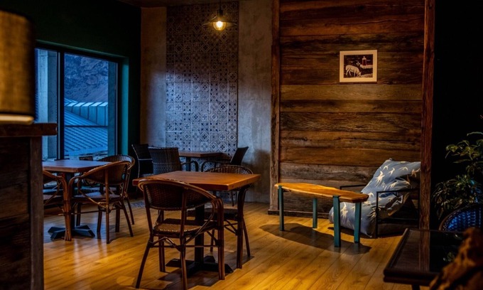 Gergeti Hotel | Hotel Misty Mountain