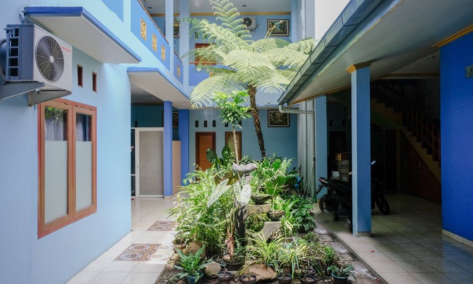 Klojen Hotel | Hotel O Guest House Amalia Malang