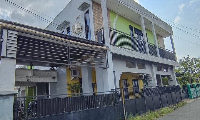 Banjarmasin Hotel | Hotel O Losmen Arkansas Syariah