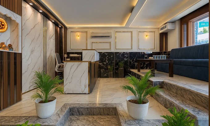Mahipalpur Hotel | Hotel Paradise International by JMD Group