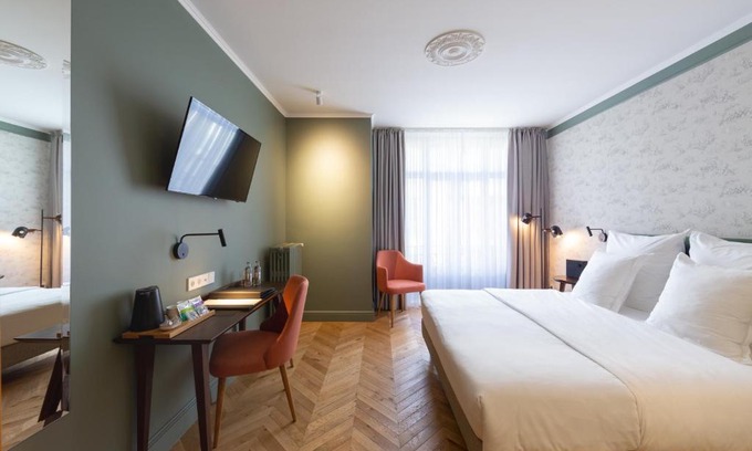 Gare Hotel | Hotel Perrin - former Carlton