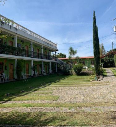 Panajachel Hotel | Hotel Posada Kamol Bey
