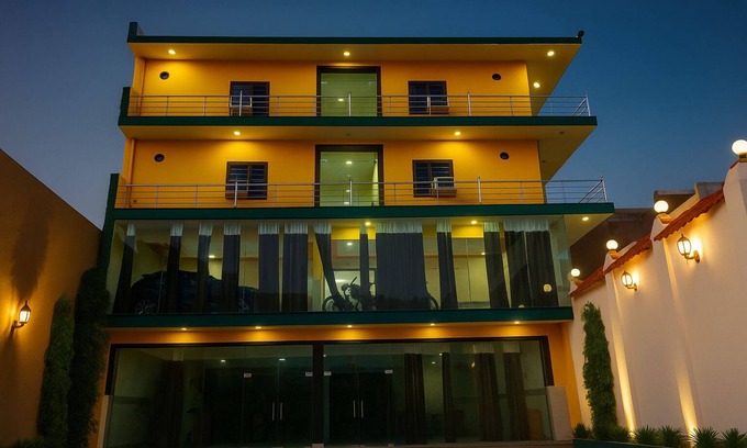 Mathura Hotel | Hotel Pragati palace