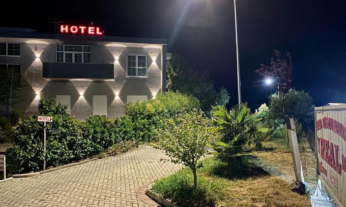 Lezhe Hotel | Hotel Real