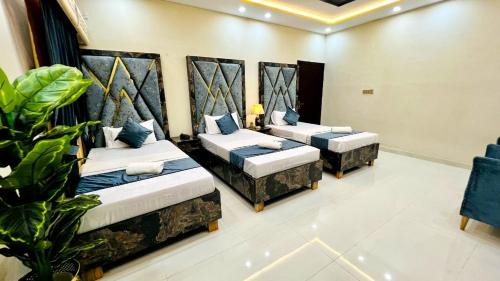 Lahore House | Hotel Royal one