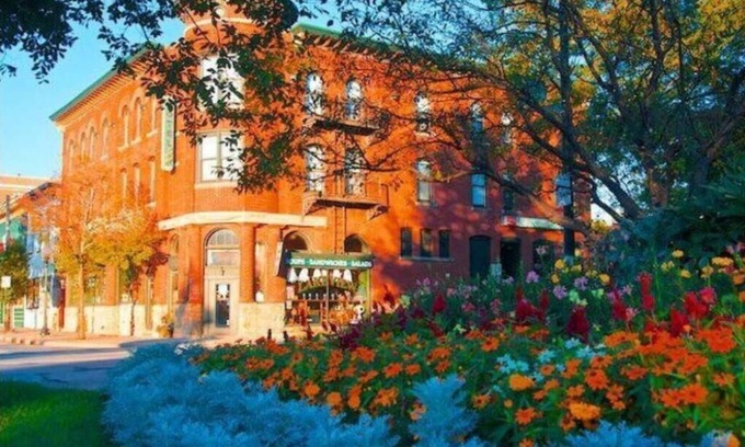 Madison Bed & Breakfast | Hotel Ruby Marie