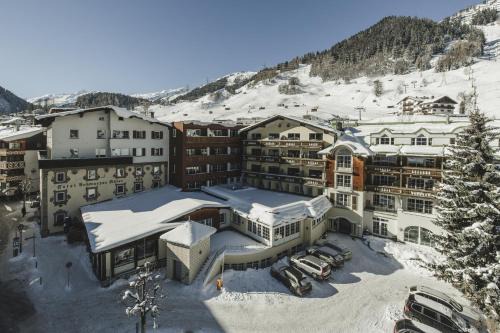 Sankt Anton am Arlberg Hotel | Hotel Schwarzer Adler - Sport & Spa