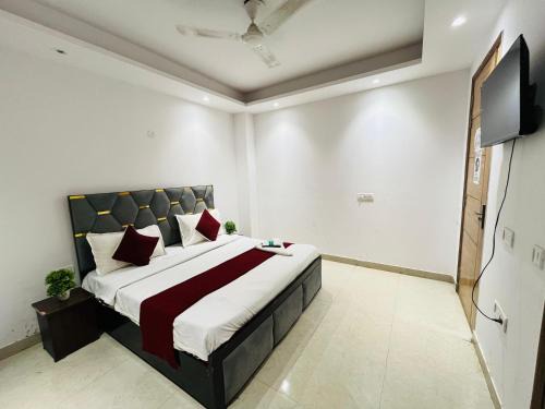 Malviya Nagar Bed & Breakfast | Hotel Seven Malviya Nagar