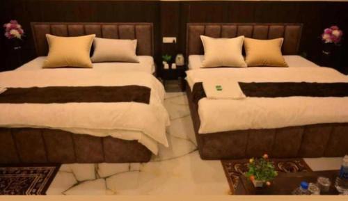 Faizabad House | HOTEL SHRI RAGHAV JI INN guest house near Mandir Beniganj Road Ayodhya Dham