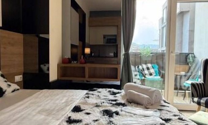Saburtalo Apartment | Hotel-Style Studio with City View - With Bar, Restaurant, Casino & Room Service