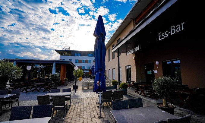 Hofgeismar Hotel | Hotel Viktorosa