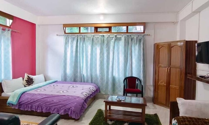 Tawang Hotel | Hotel White Tara