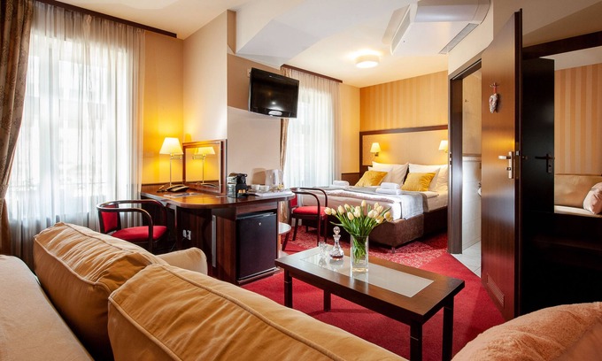 Wesoła Zachod Hotel | Hotel Wielopole