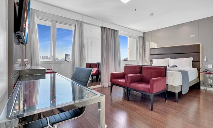 Vila Nova Conceicao Apartment | Hotels Itaim Swimming pool Elegant