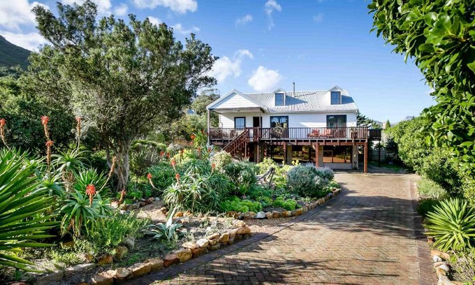 Noordhoek Apartment | House at Longbeach - upstairs apartment