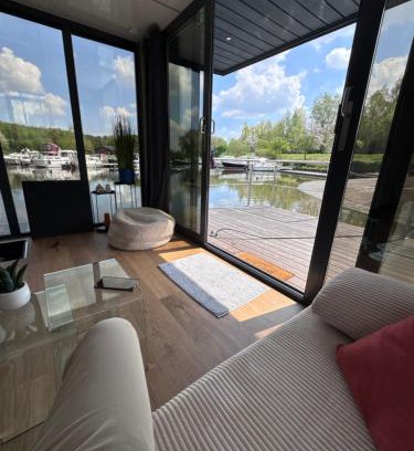 Deulemont Boat Rental | House Boat ou Maison Flottante