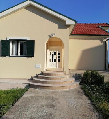 Herceg Novi Villa | House Leana Herceg Novi
