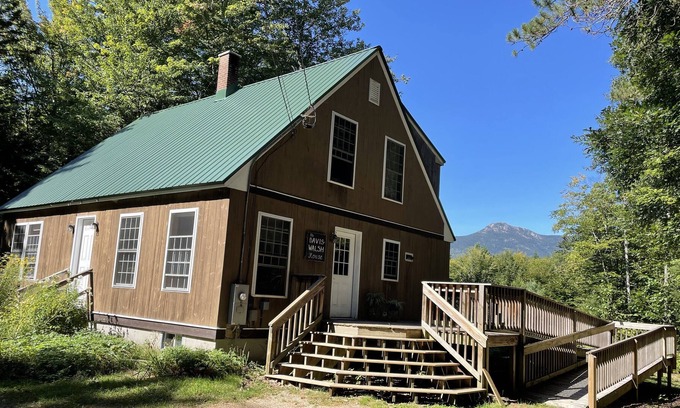 Conway House | House near Mt Chocorua w/ wood-fired masonry heater & trails to Whitton Pond
