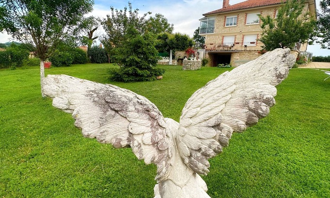 Toulonjac Cottage | House of Lacaze 2 ears