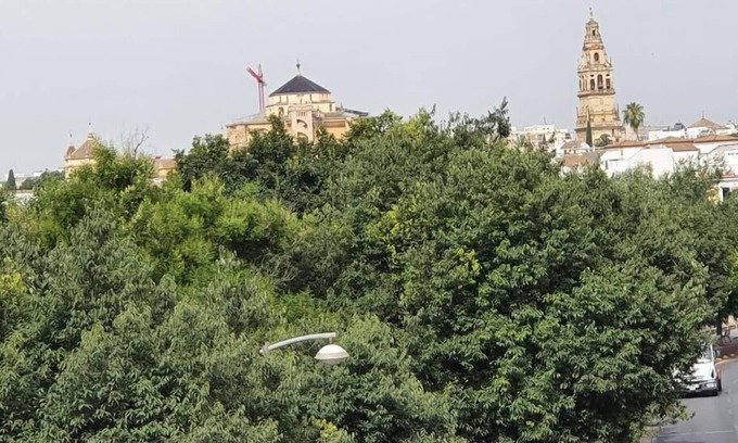 San Pedro House | House on the banks of the river, next to the Mosque.