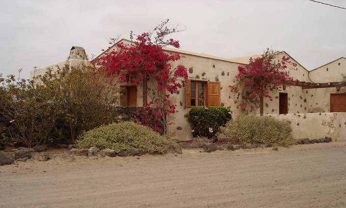 La Oliva Cottage | House Taro, Discounts, El Cotillo-El Roque