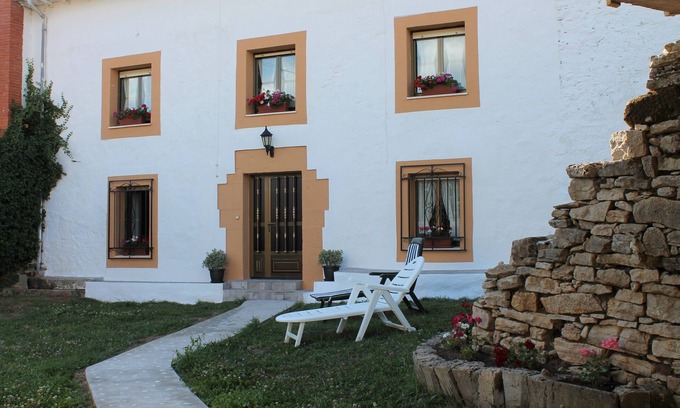 Pomar de Valdivia House | House: Valdivia's portal